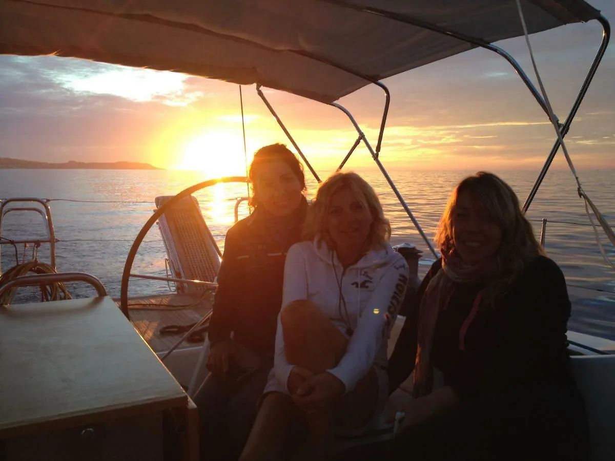 Cavallino Luxury House Boat Hotel Botel
