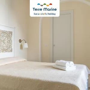 ochin-de-ma-un-romantico-tuffo-nel-mare.hotelitalianriviera.com/